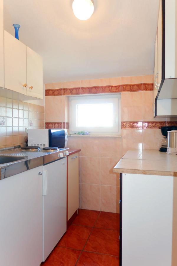 Apartment Mira - Krk146 By Interhome Pinezići Exterior foto